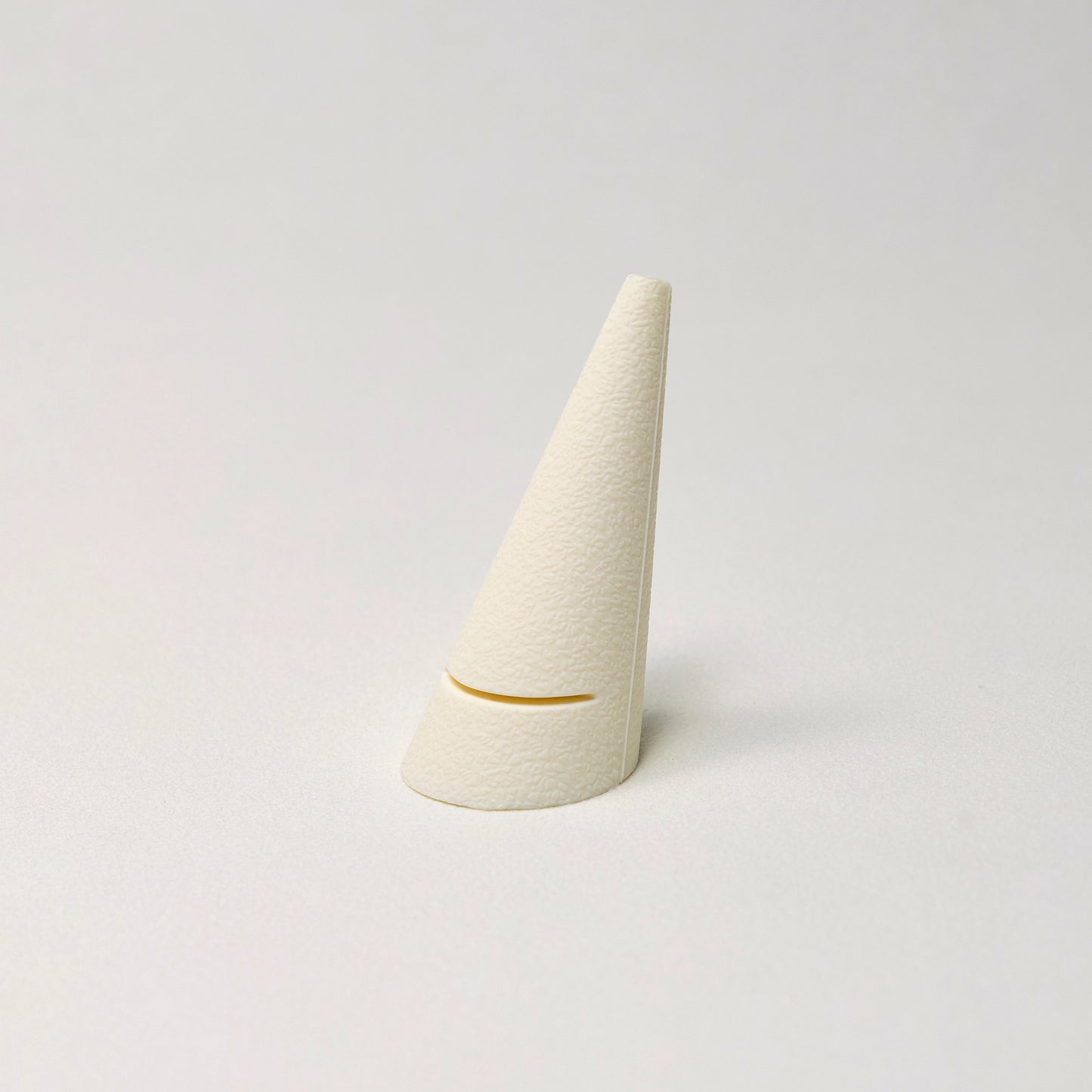 Si - R 0003